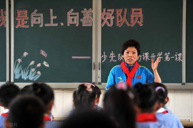 长得童颜般身材的女友